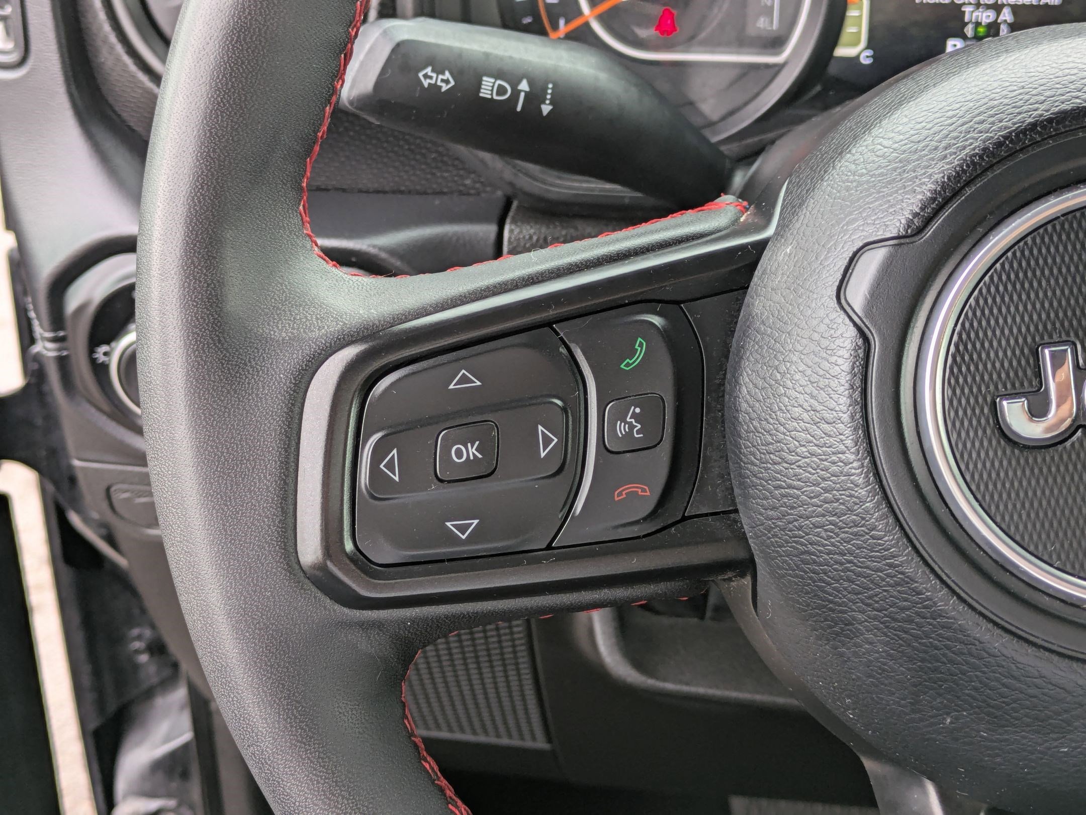 Used 2024 Jeep Wrangler Unlimited Rubicon w/ Convenience Group image 19