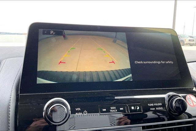 Used 2023 Nissan Armada SV image 26