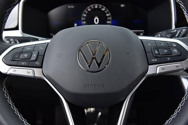New 2026 Volkswagen Taos SE image 19