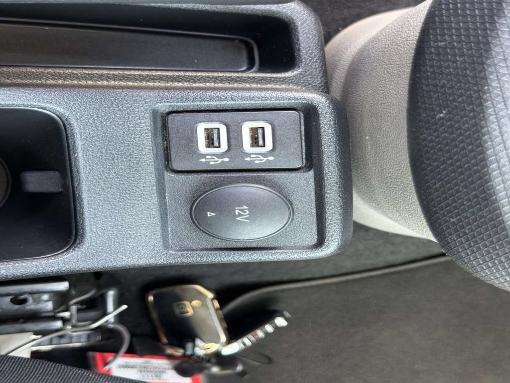 Used 2022 Ford Transit Connect XLT FWD image 28