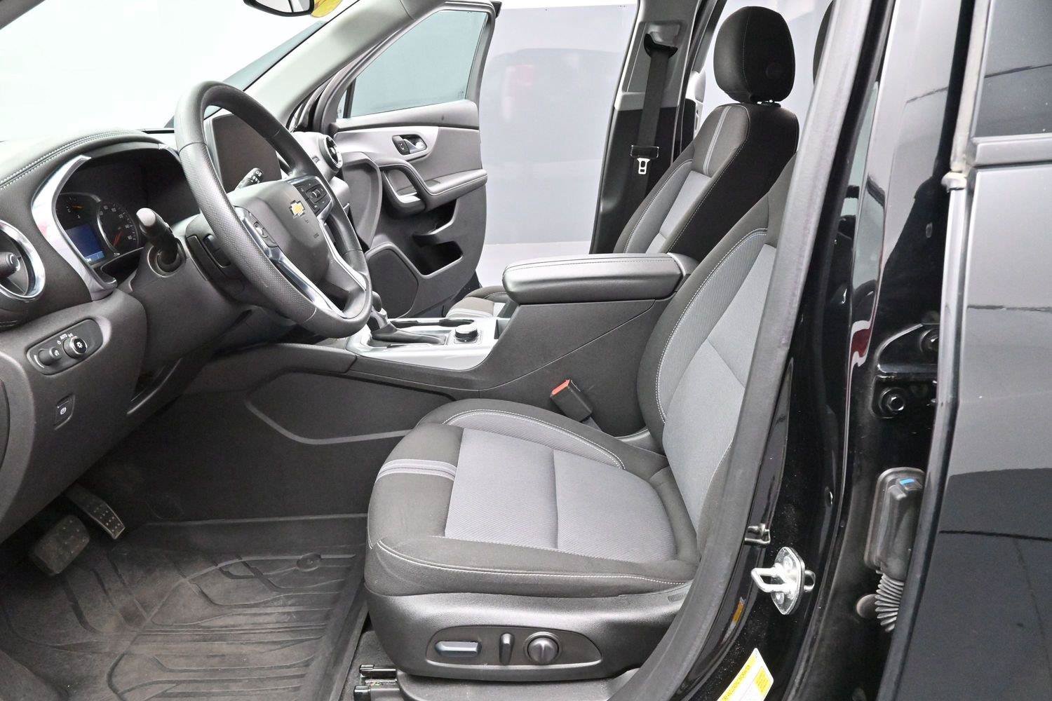 Used 2023 Chevrolet Blazer LT w/ Convenience Package FWD image 15