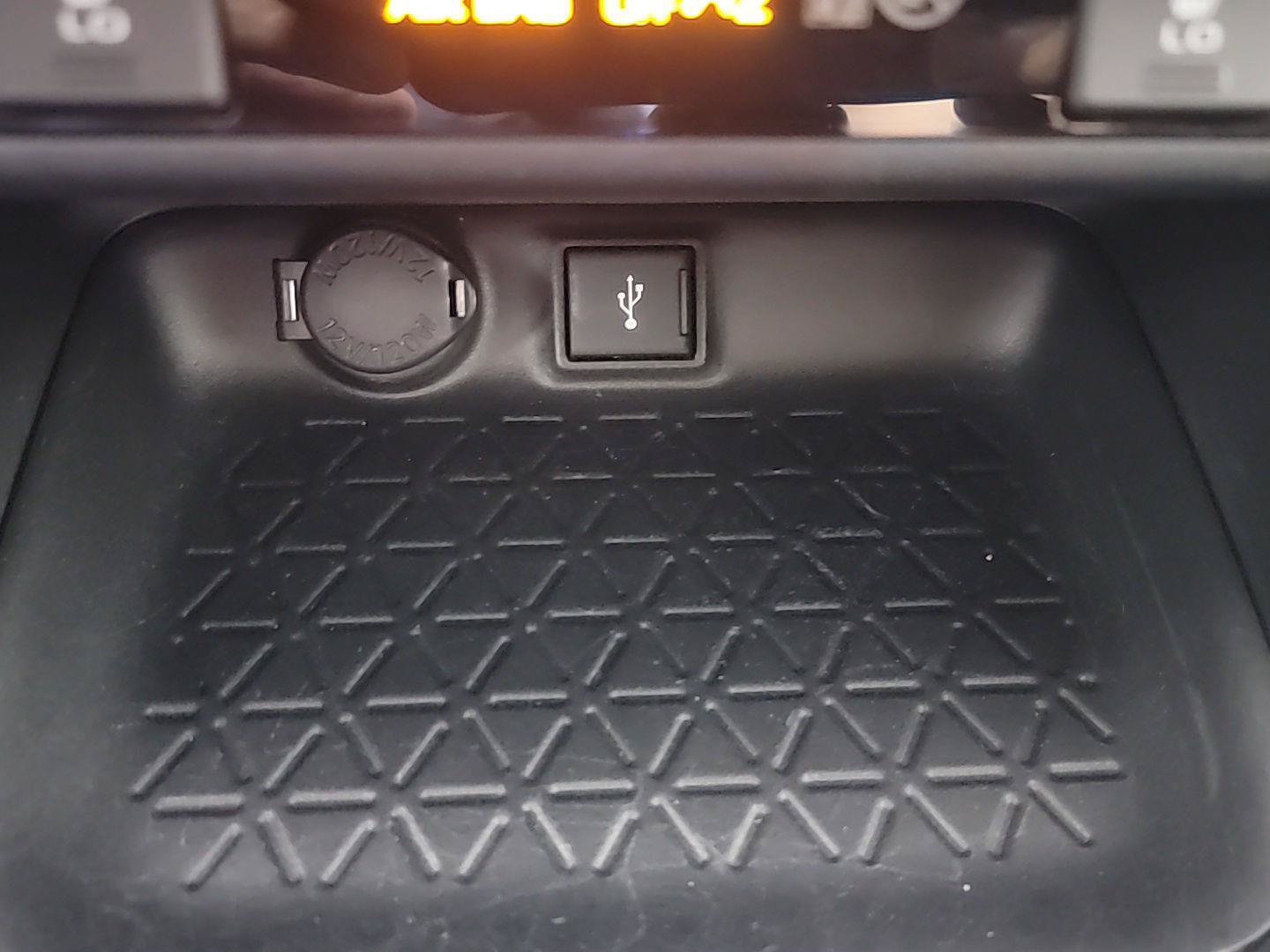Used 2021 Toyota RAV4 XLE w/ Convenience Package AWD/4WD image 31