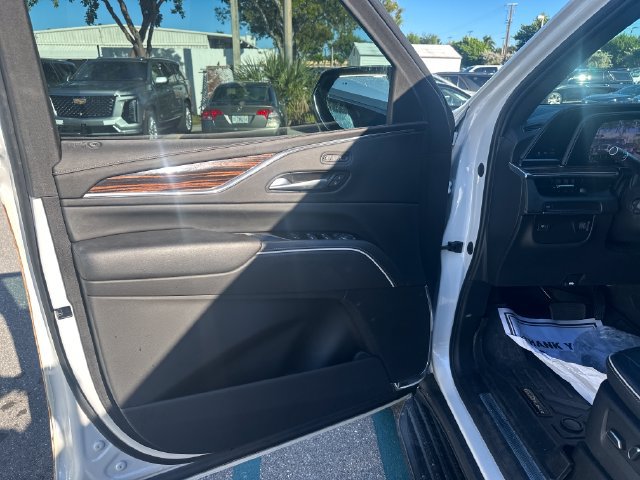 Certified 2023 Cadillac Escalade Premium Luxury RWD image 10