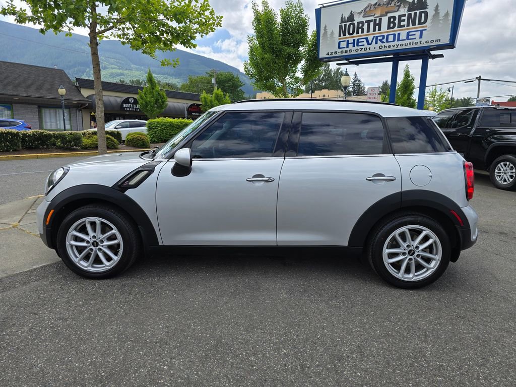 Used 2016 MINI Cooper Countryman S FWD image 8