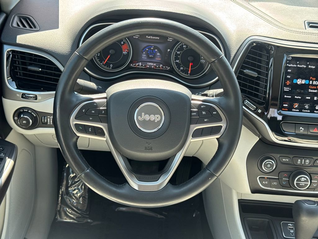 Used 2020 Jeep Cherokee Limited image 24