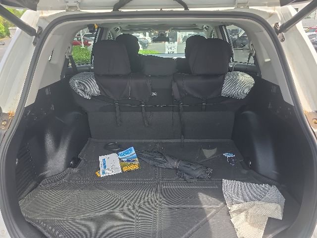 Used 2017 Toyota RAV4 XLE FWD image 10