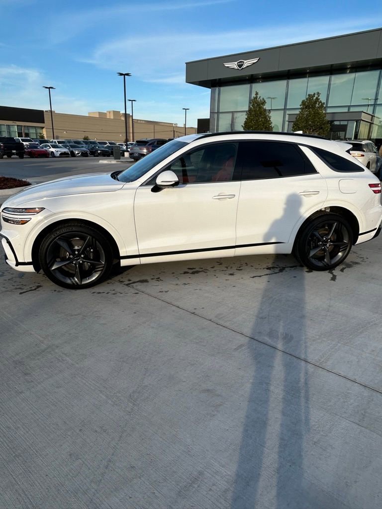 Used 2026 Genesis GV70 3.5T Sport Prestige image 4