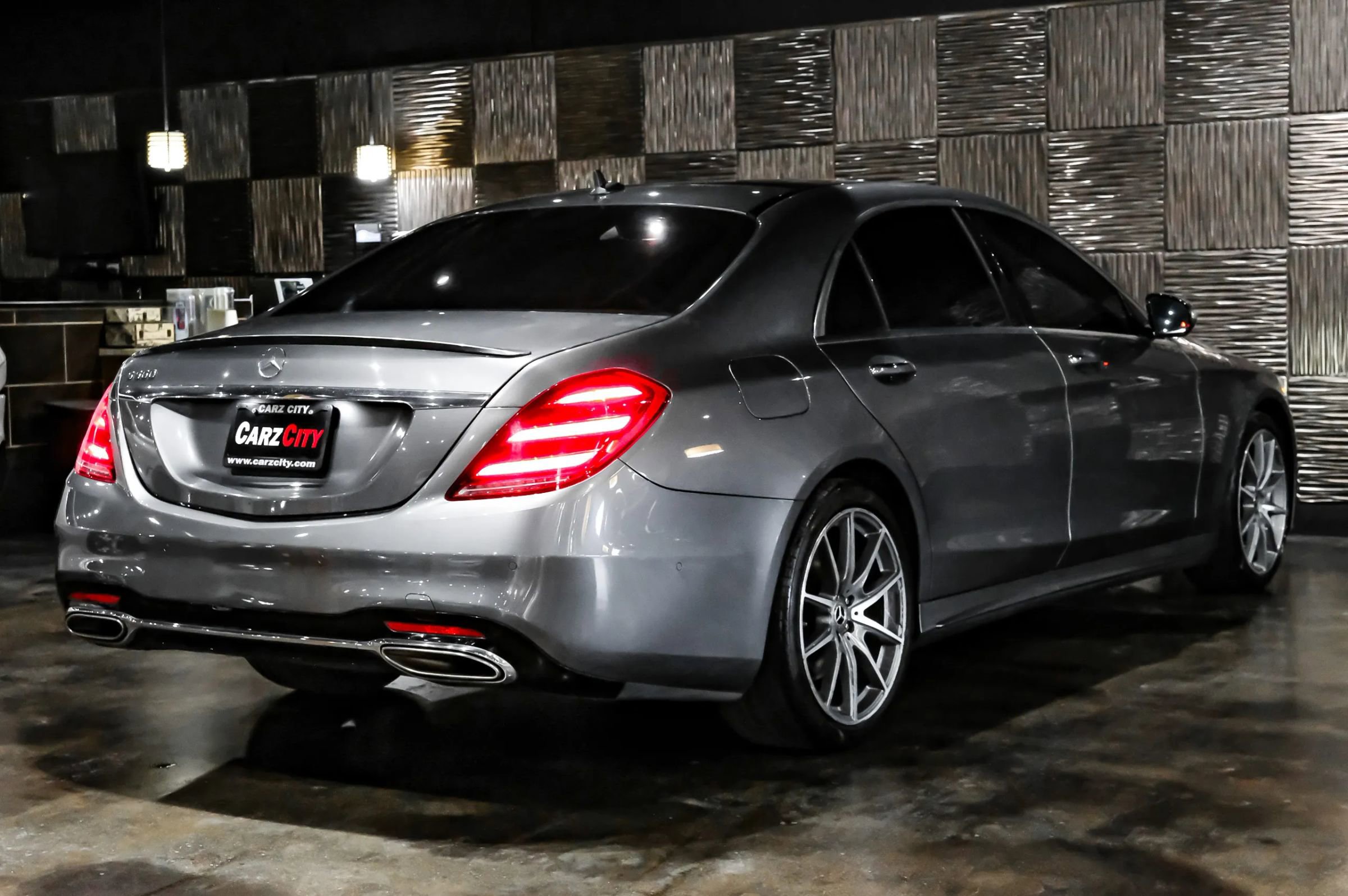 Used 2019 Mercedes-Benz S 560 Sedan image 8
