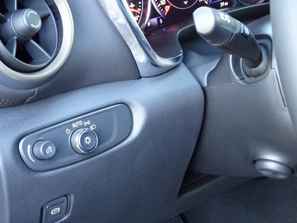 Used 2025 Chevrolet Blazer Premier w/ Enhanced Convenience Package image 17