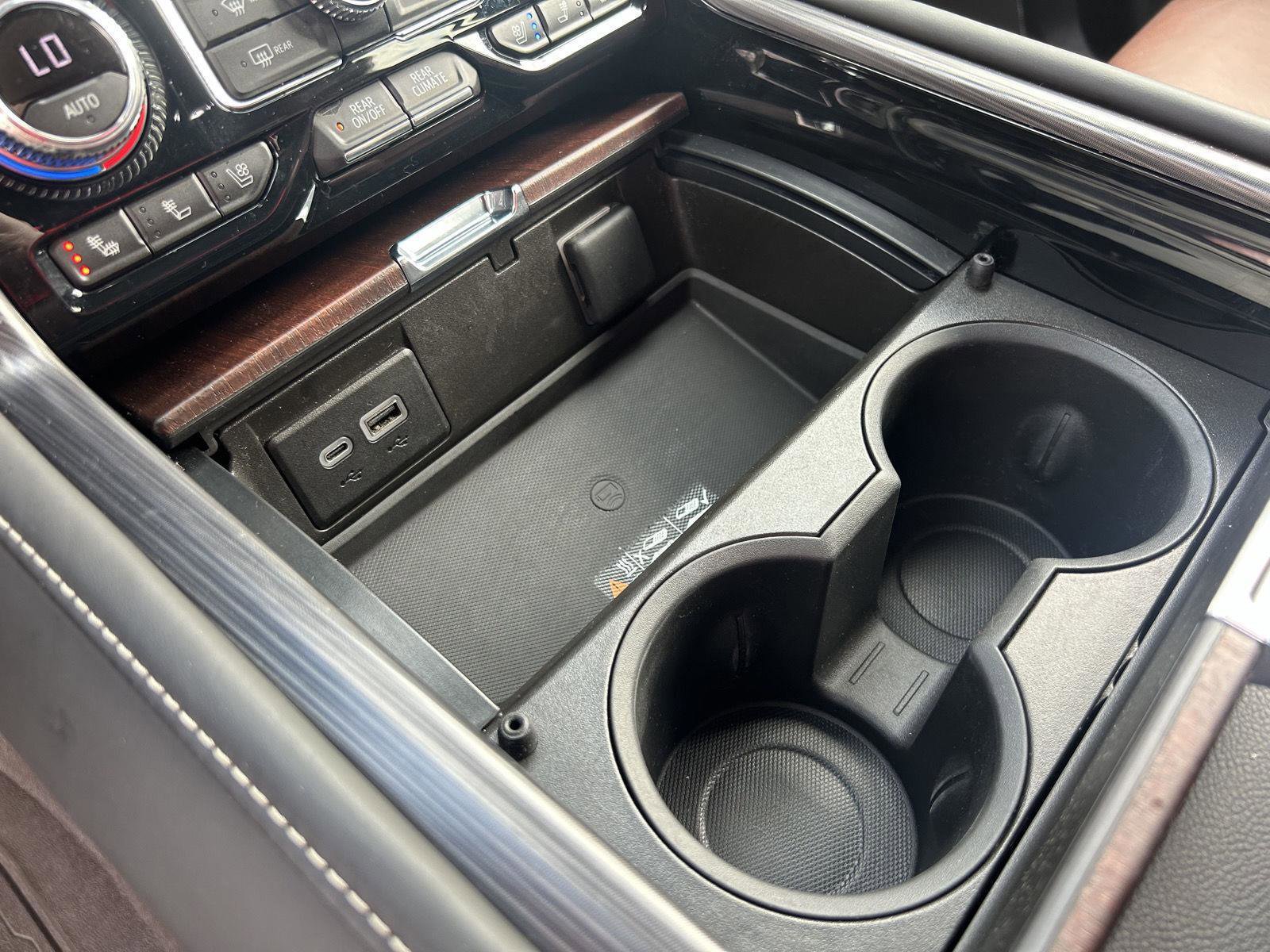 Used 2023 GMC Yukon Denali Ultimate image 28