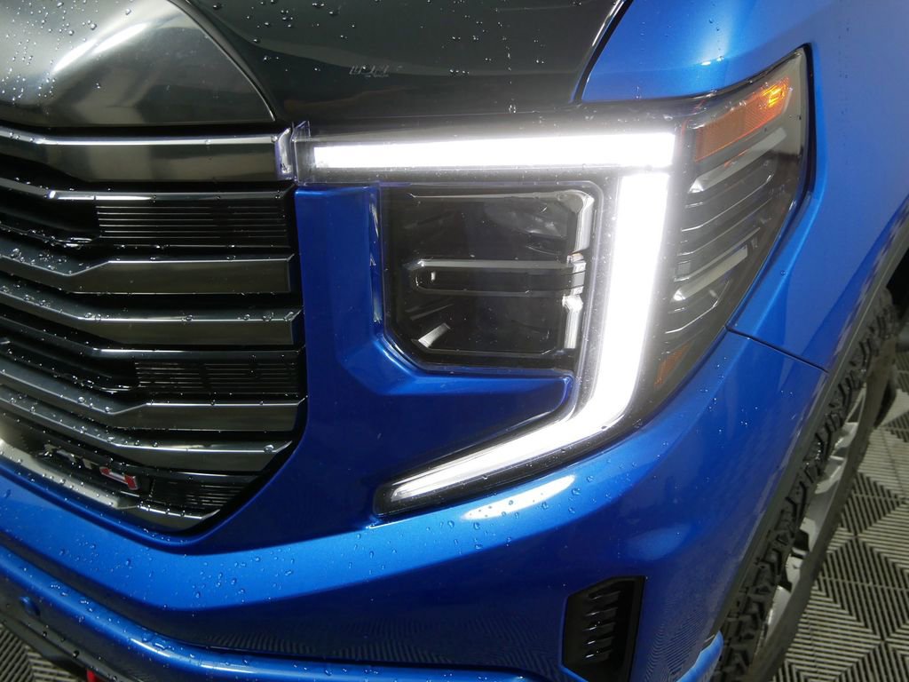 Used 2023 GMC Sierra 1500 AT4 w/ AT4 Preferred Package image 9