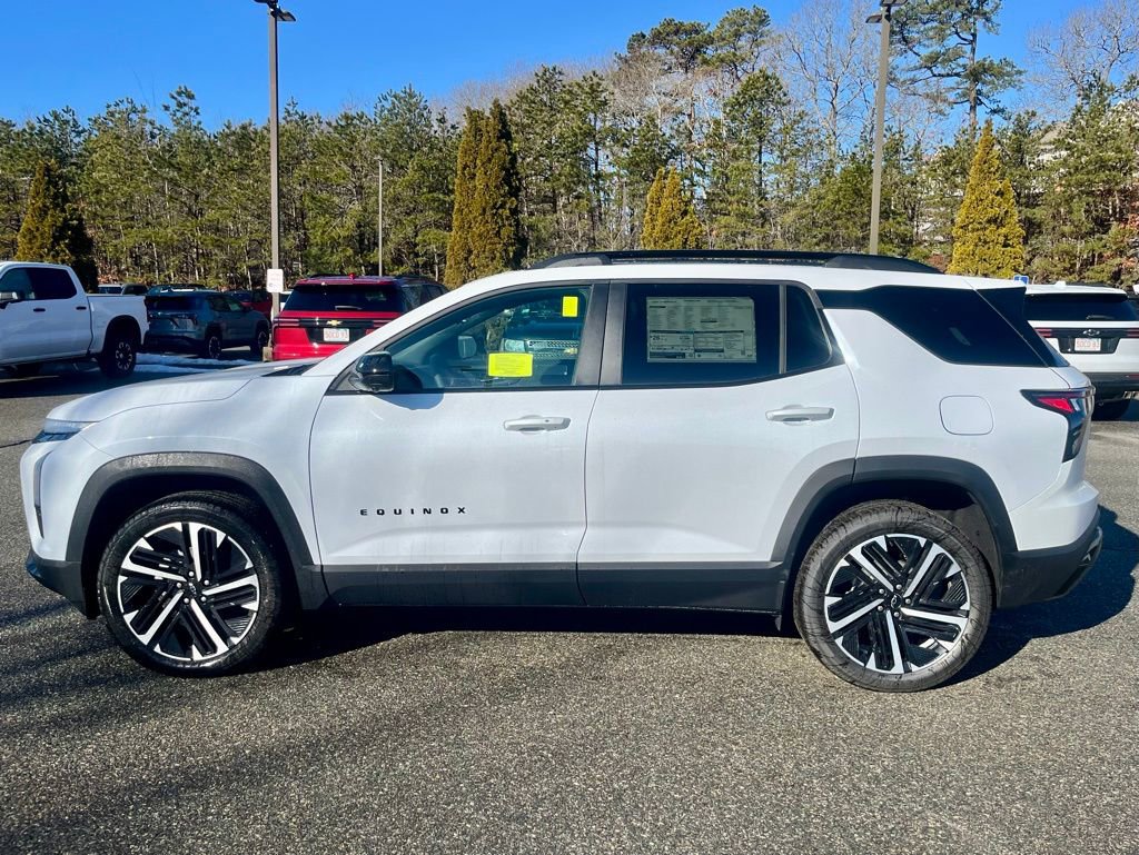 New 2026 Chevrolet Equinox RS w/ Convenience Package III video 2