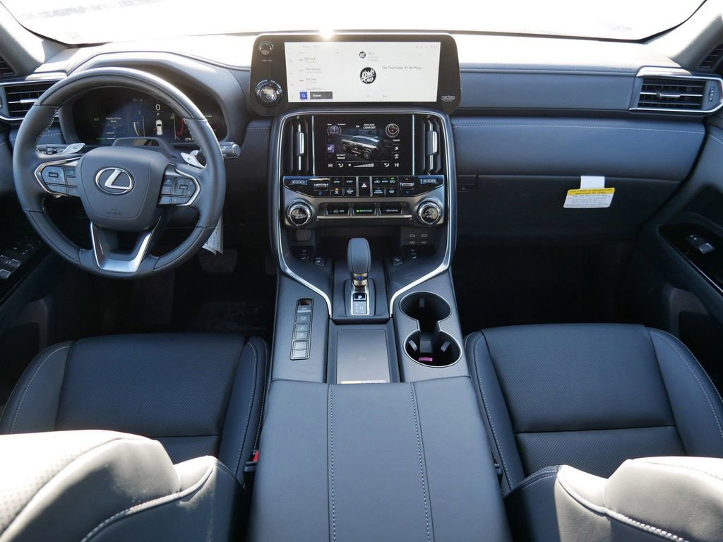 New 2026 Lexus LX 700h Luxury AWD/4WD image 14