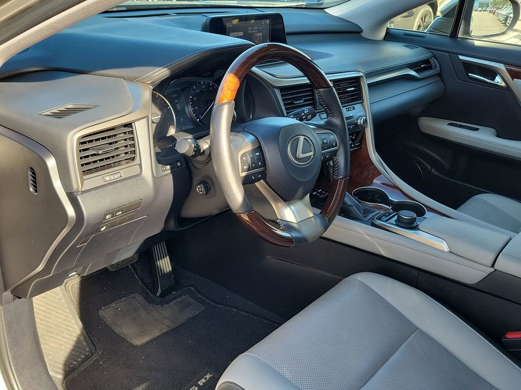Used 2019 Lexus RX 350L 350L w/ Premium Package image 17