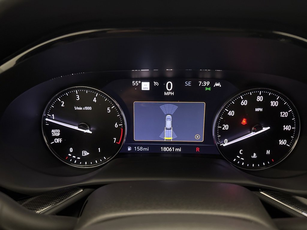 Used 2022 Buick Envision Essence w/ Technology Package I image 35