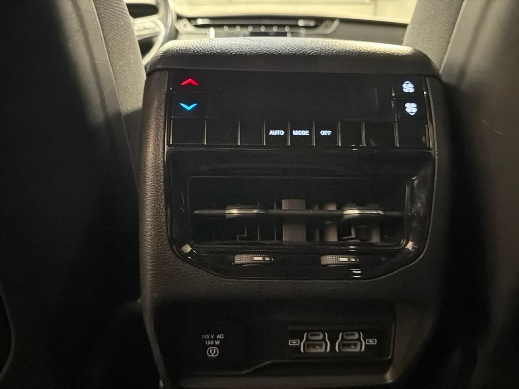 Used 2021 Jeep Grand Cherokee L Laredo AWD/4WD image 35