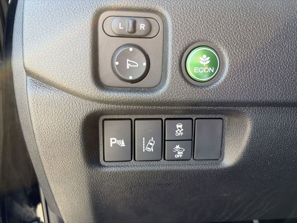 Used 2016 Honda Pilot Touring image 22