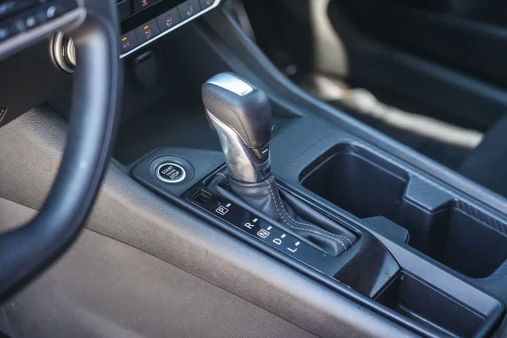 Used 2023 Nissan Sentra S FWD image 19
