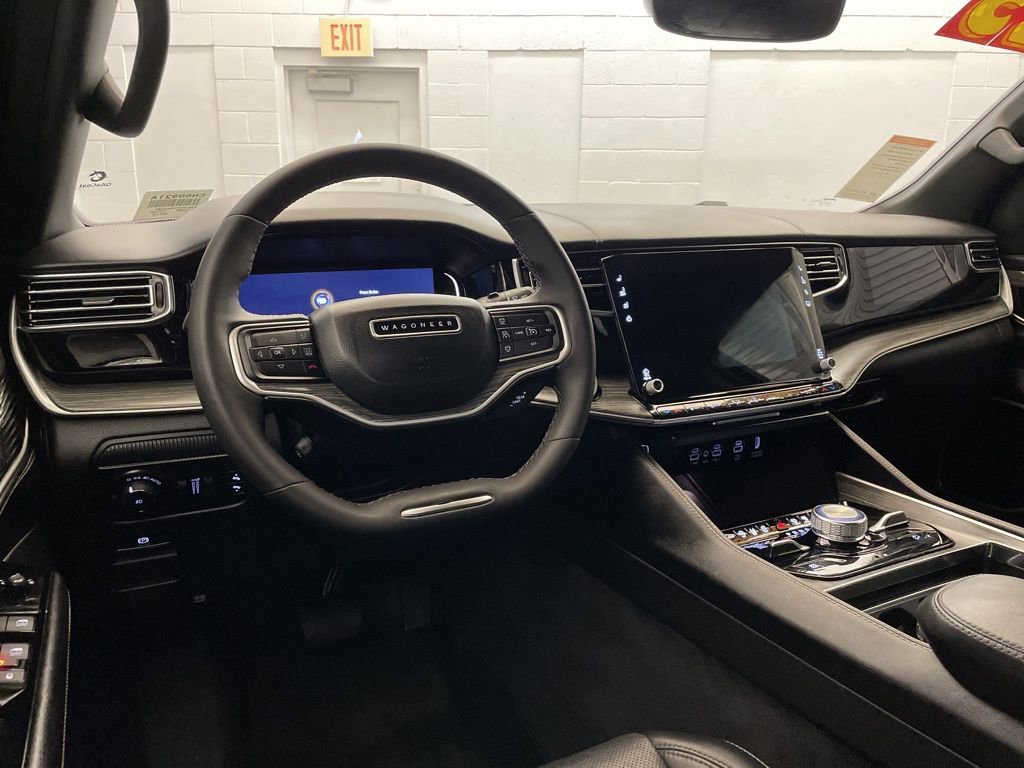Certified 2023 Jeep Wagoneer Series III w/ Premium Group I AWD/4WD image 11