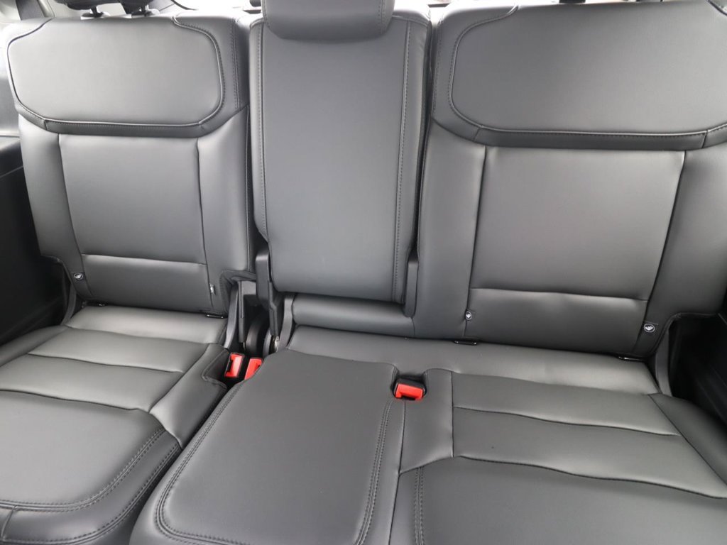 New 2027 Ford Expedition Active RWD image 17