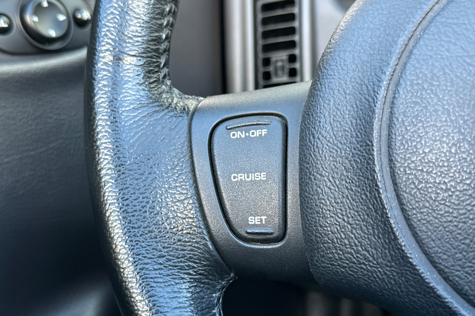 Used 1999 Plymouth Prowler RWD image 29