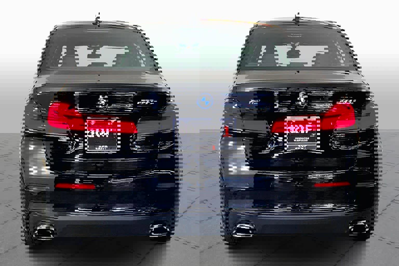 Used 2023 BMW 530e xDrive image 4