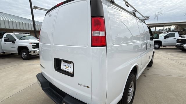 Used 2022 Chevrolet Express 2500 Work Van w/ Driver Convenience Package image 33
