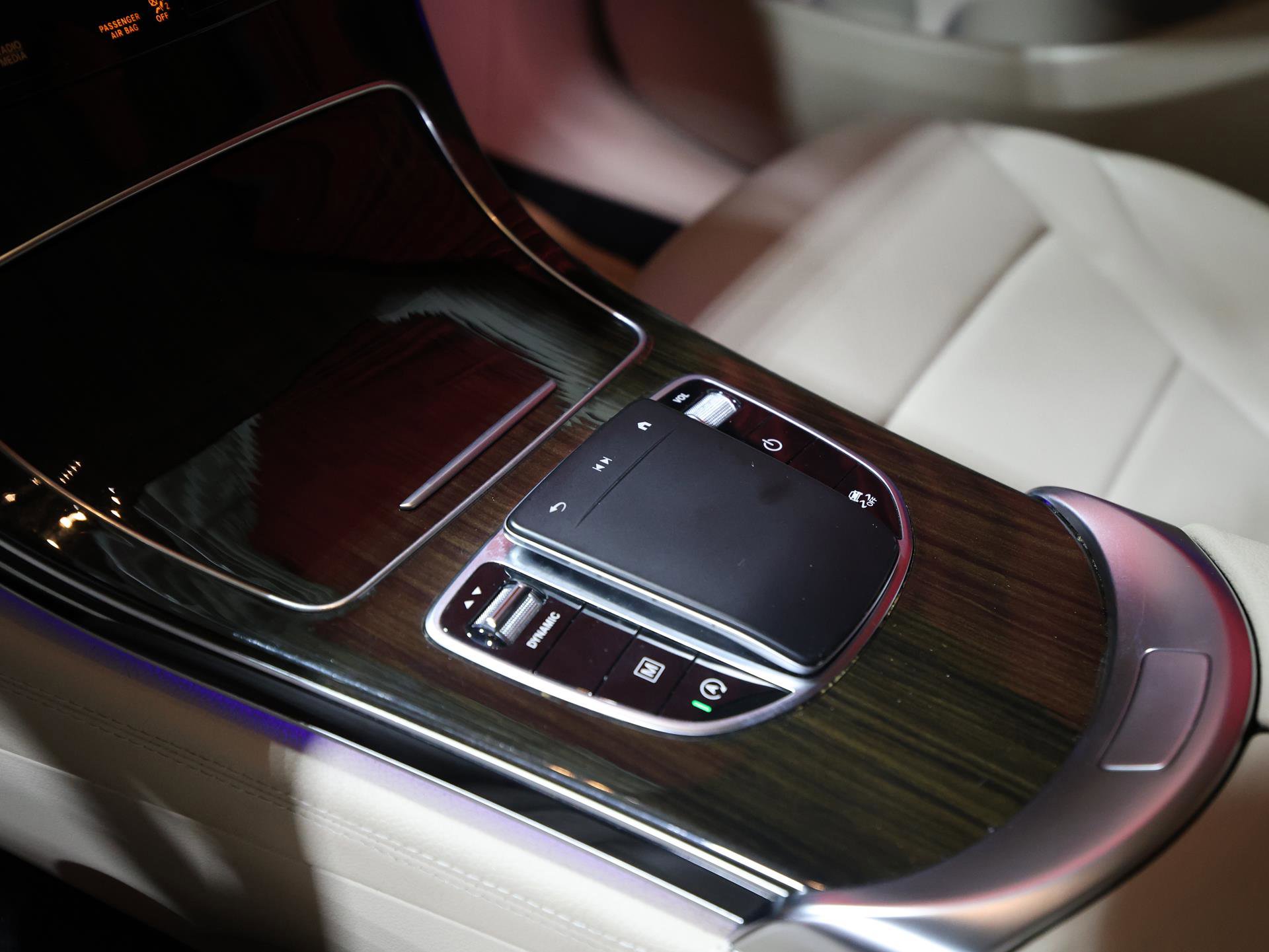Used 2020 Mercedes-Benz GLC 300 image 22