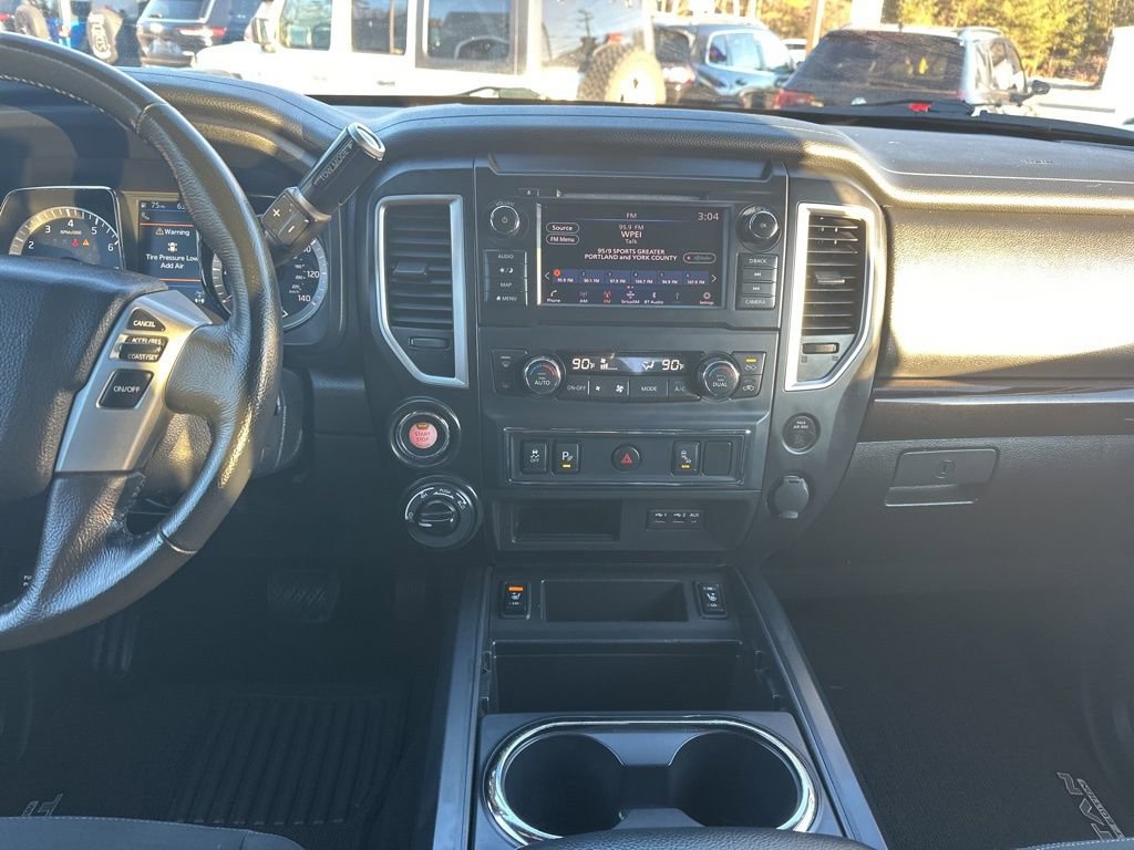 Used 2019 Nissan Titan SV w/ SV Convenience Package image 21