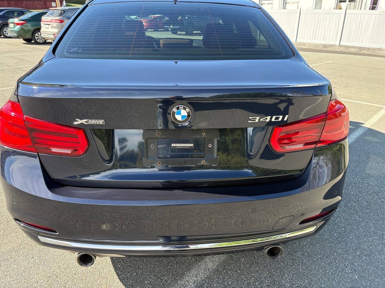 Used 2016 BMW 340i xDrive Sedan AWD/4WD image 17