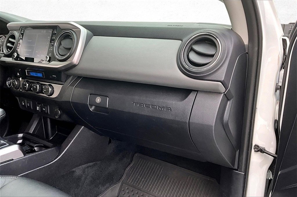 Used 2023 Toyota Tacoma SR5 w/ Technology Package image 28