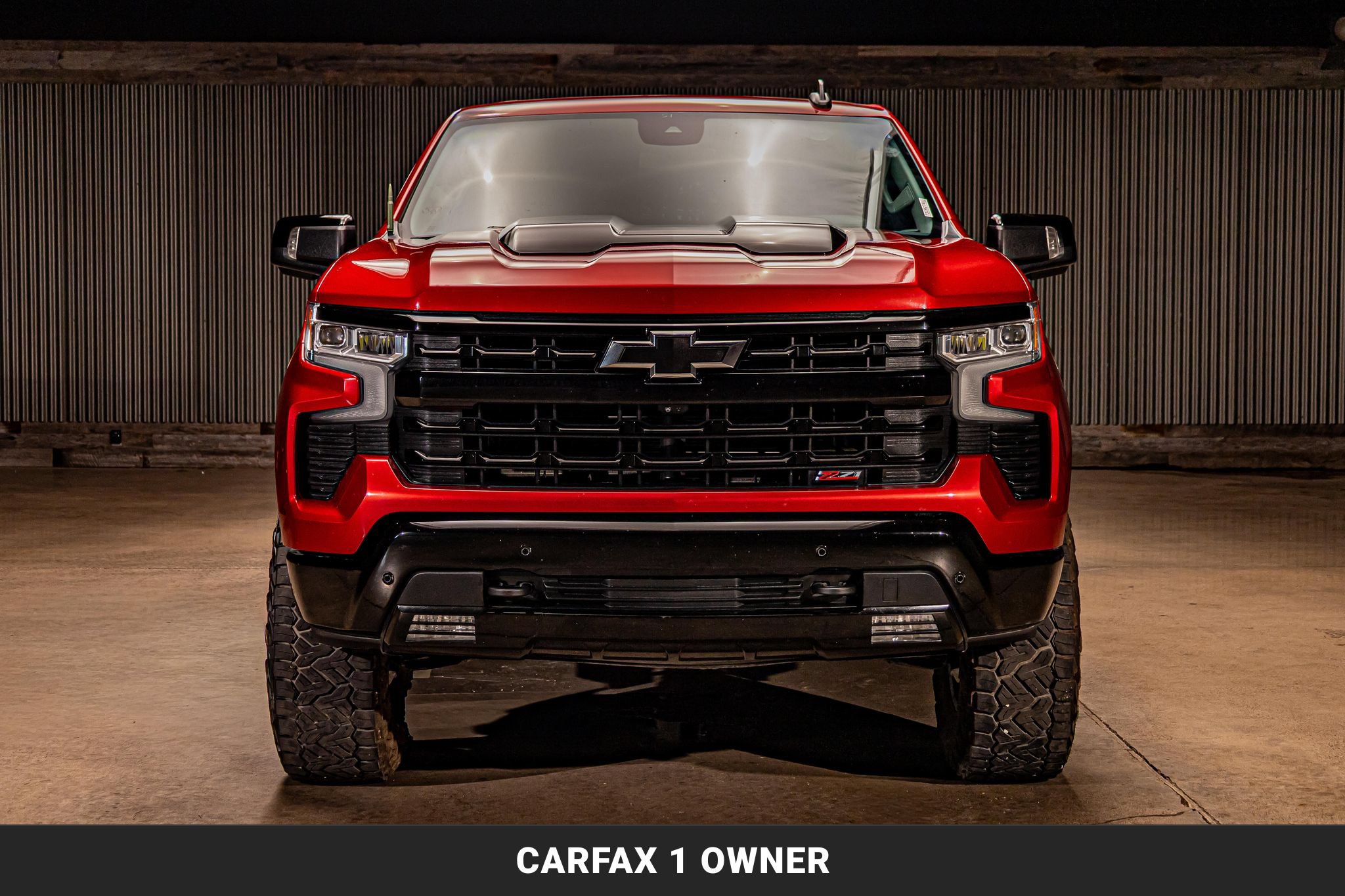 Used 2024 Chevrolet Silverado 1500 LT Trail Boss w/ LT Trail Boss Premium Package AWD/4WD image 3