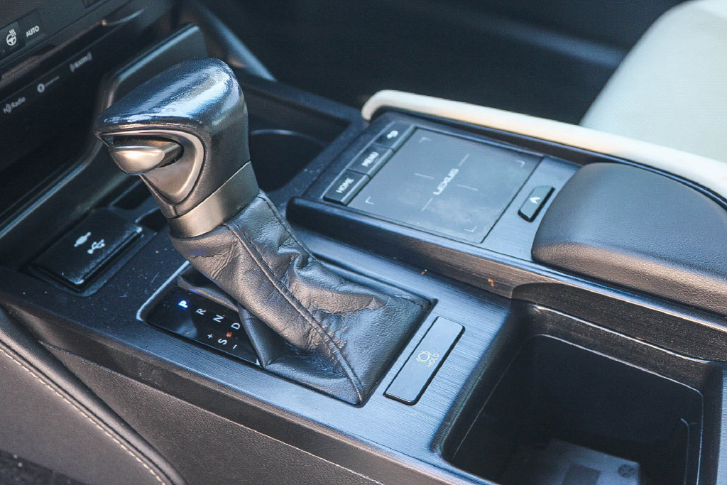 Used 2022 Lexus ES 350 w/ Premium Package FWD image 23