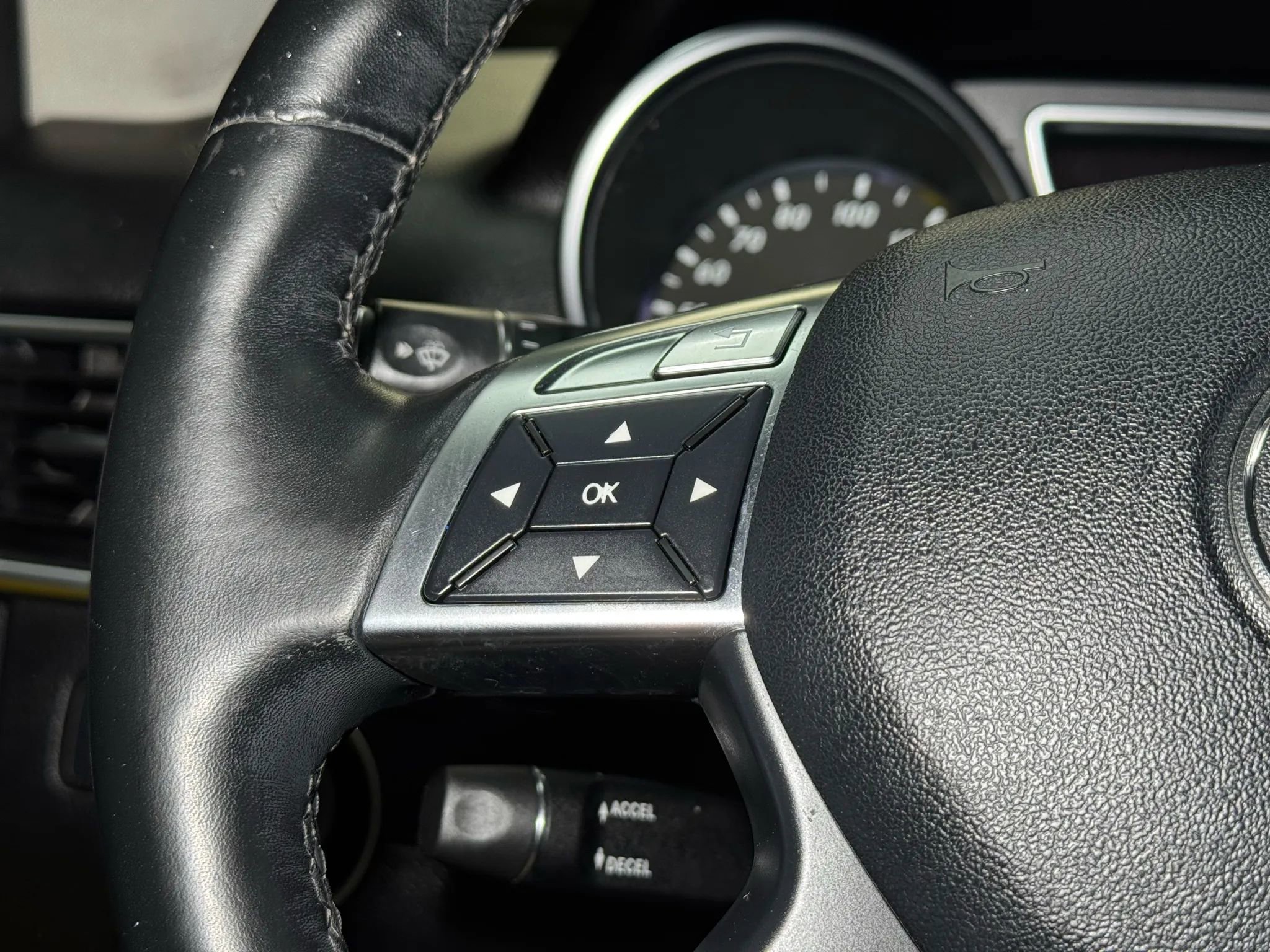 Used 2013 Mercedes-Benz ML 350 ML 350 BlueTEC 4MATIC Sport Ut image 50