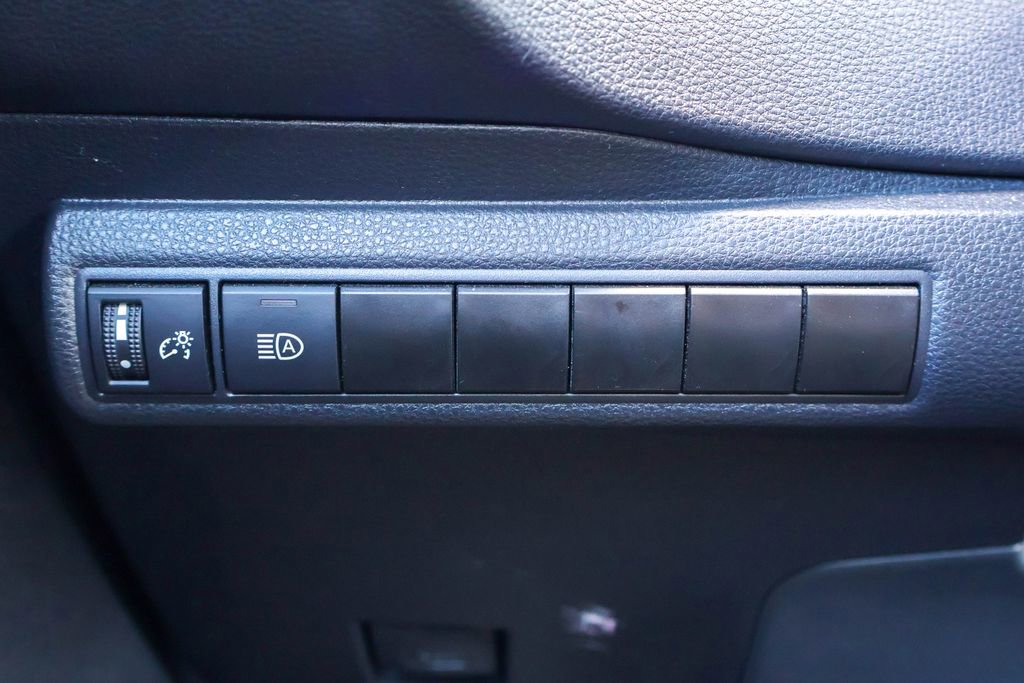 Used 2024 Toyota Corolla LE image 16