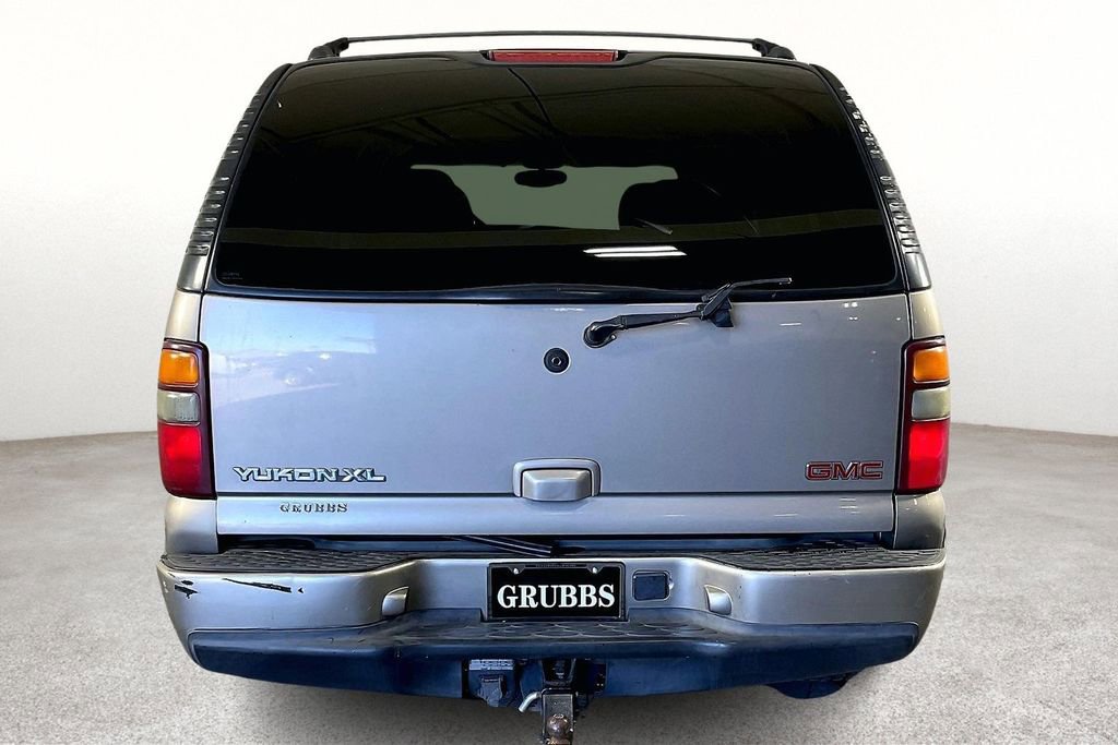 Used 2003 GMC Yukon XL Denali image 6