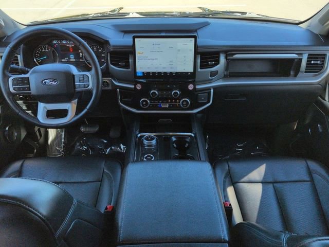 Used 2024 Ford Expedition XLT image 15
