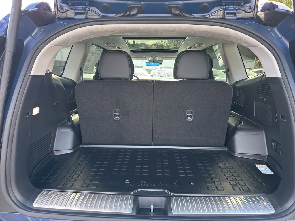 New 2026 Hyundai Ioniq 9 Calligraphy image 18