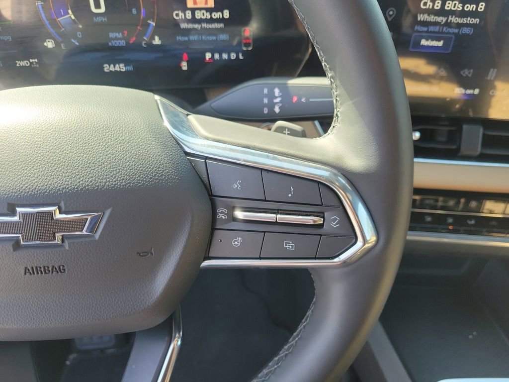 Used 2025 Chevrolet Equinox ACTIV w/ Convenience Package III image 26