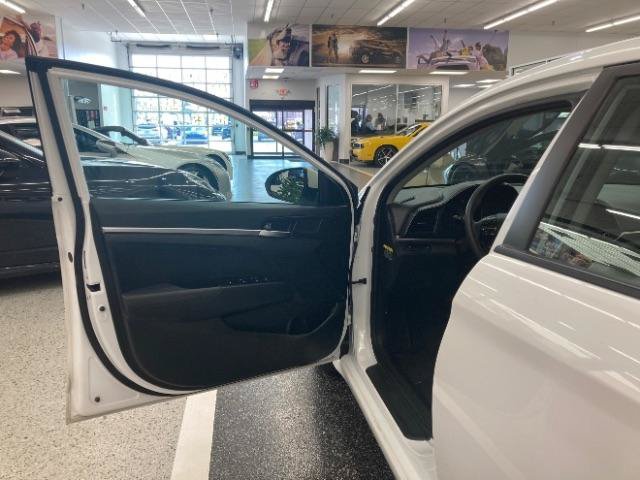 Used 2019 Hyundai Elantra SE w/ Cargo Package FWD image 31