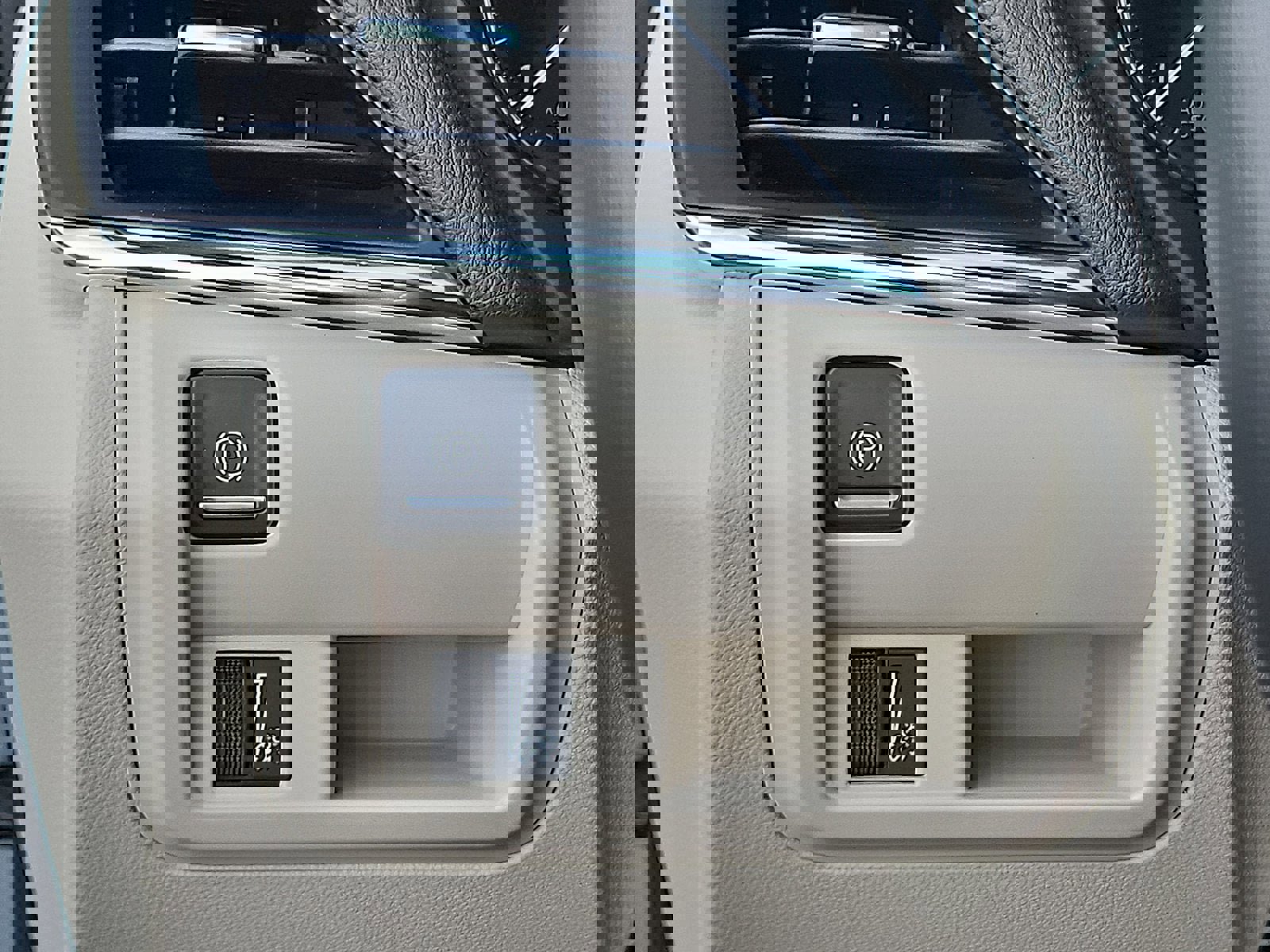 Certified 2023 Cadillac CT4 Luxury w/ Sun And Sound Package image 17