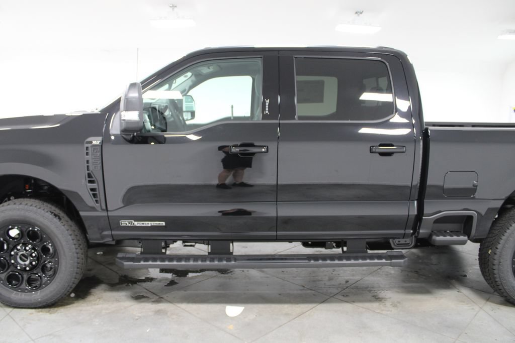 New 2026 Ford F250 XLT w/ XLT Premium Package AWD/4WD image 5