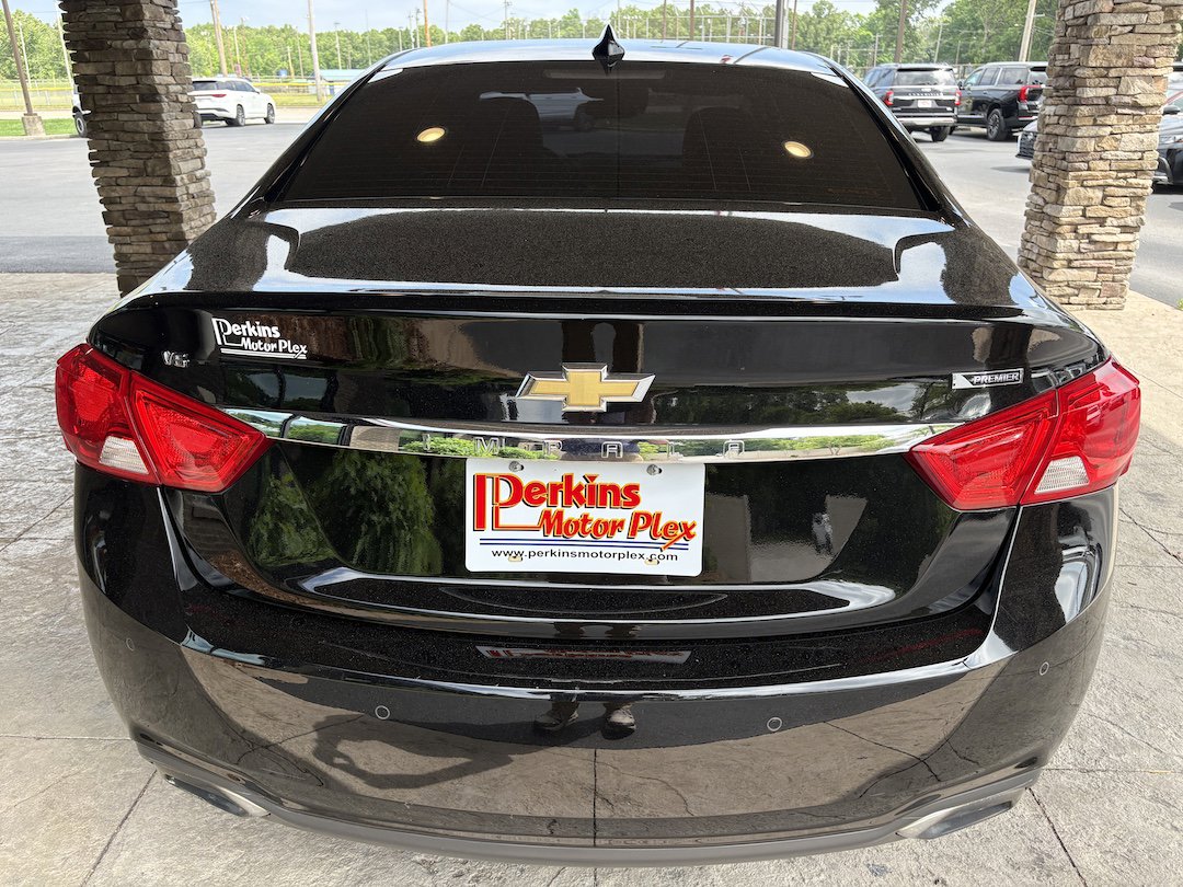 Used 2017 Chevrolet Impala Premier w/ Enhanced Convenience Package FWD image 7