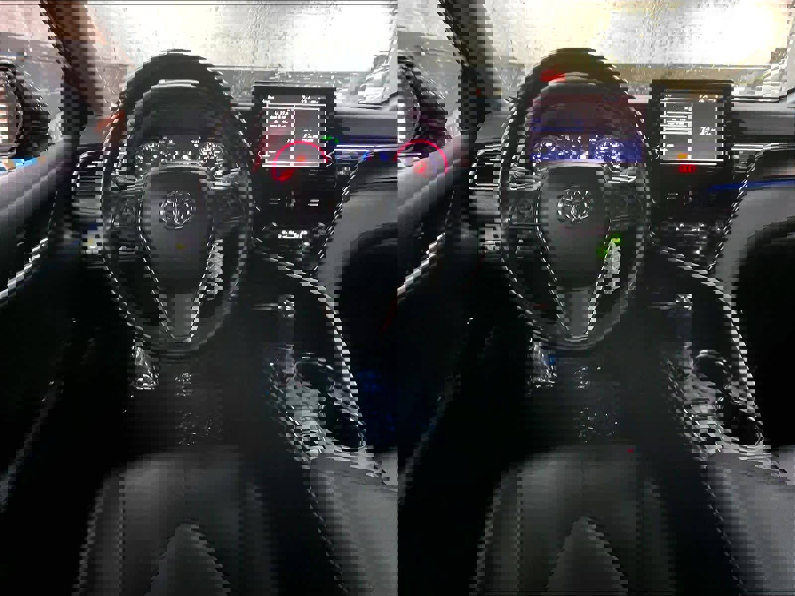 Used 2022 Toyota Camry XSE FWD image 7