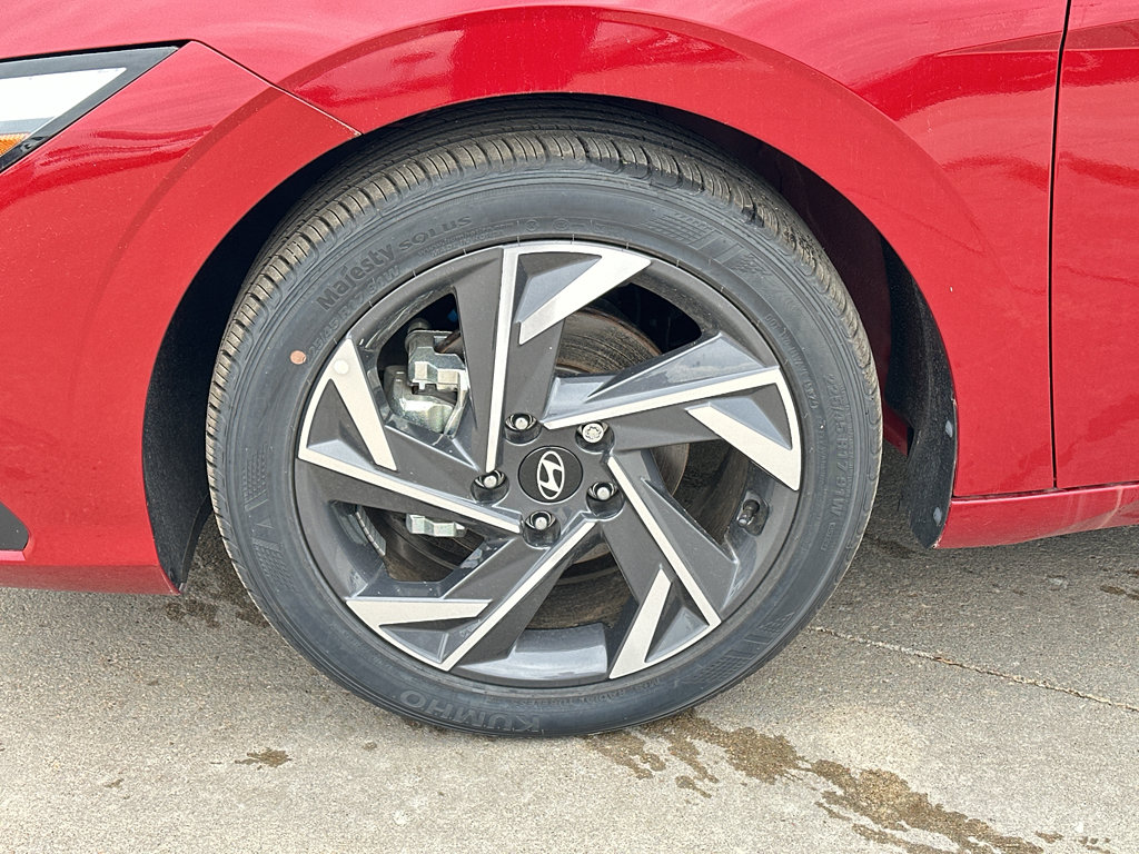 New 2025 Hyundai Elantra Sport image 3