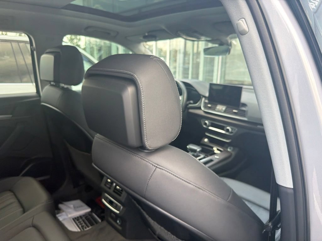 Used 2022 Audi Q5 2.0T Premium Plus w/ Premium Plus Package AWD/4WD image 41