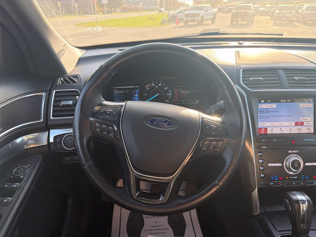 Used 2019 Ford Explorer Limited w/ Class III Trailer Tow Package AWD/4WD image 15