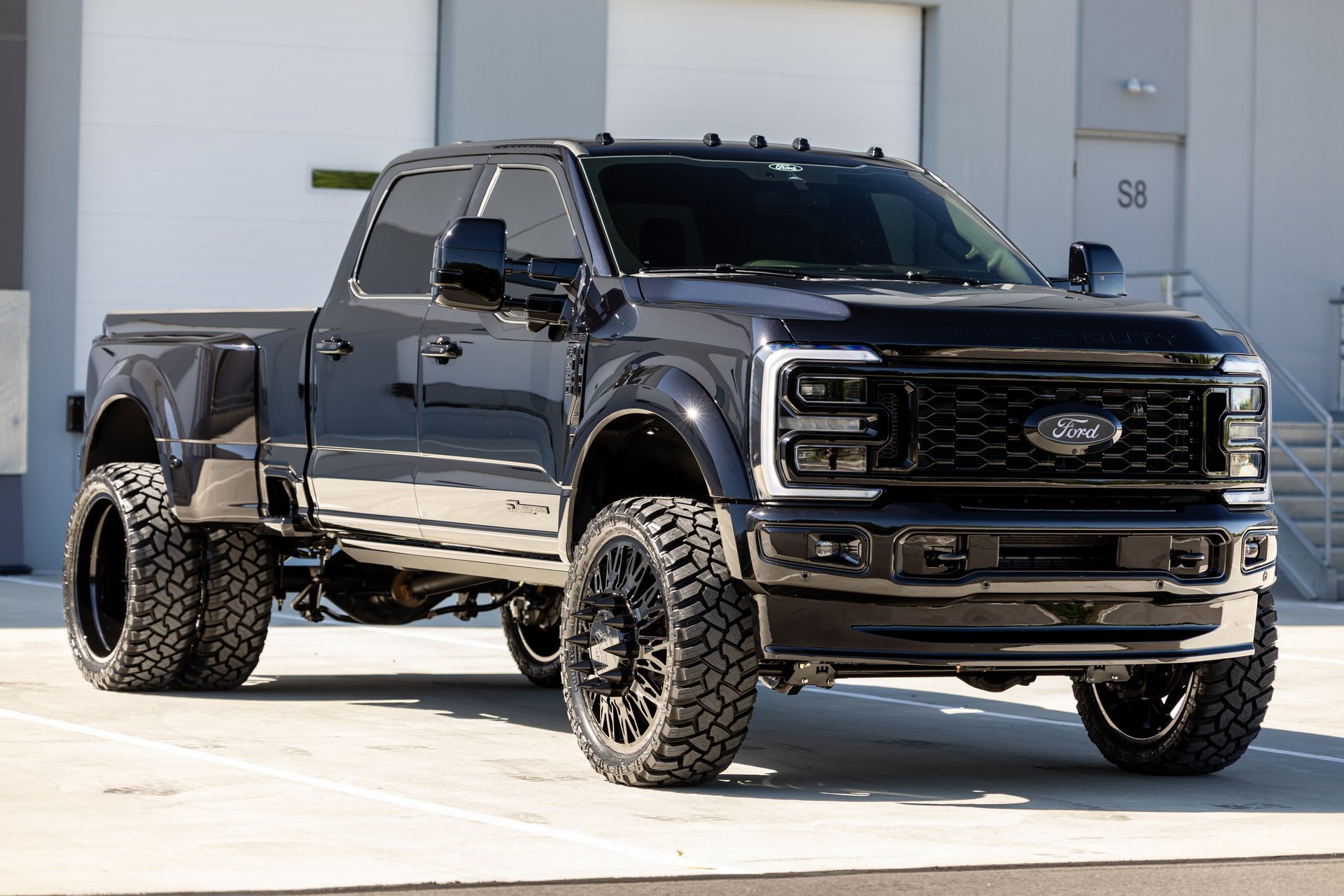 Used 2025 Ford F450 Platinum AWD/4WD image 21