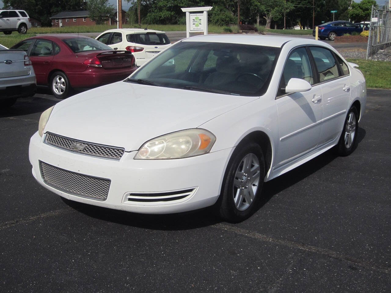 Used 2012 Chevrolet Impala LT FWD image 2