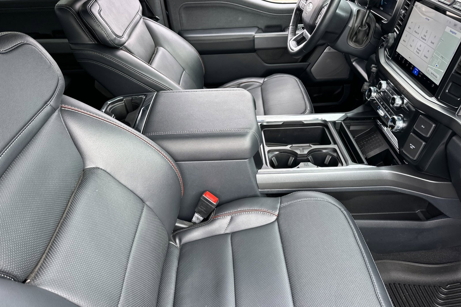 Used 2023 Ford F250 Lariat w/ Lariat Ultimate Package image 14